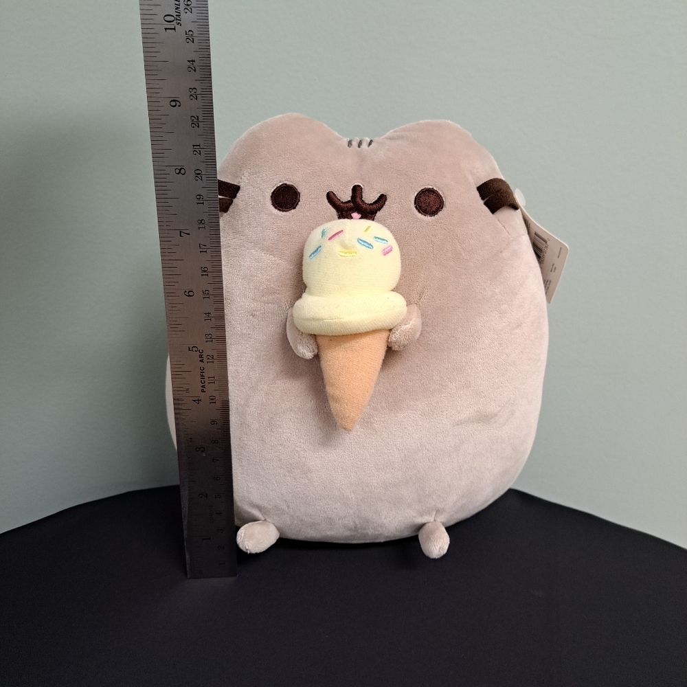 Pusheen the Cat 🐱 ice cream cone plush by GUND 🍦 - Picture 7 of 11